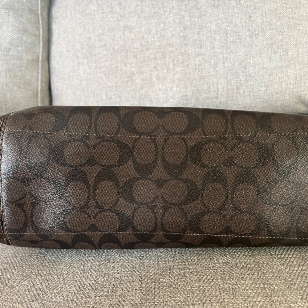 Coach Purse - Picture 6 of 7